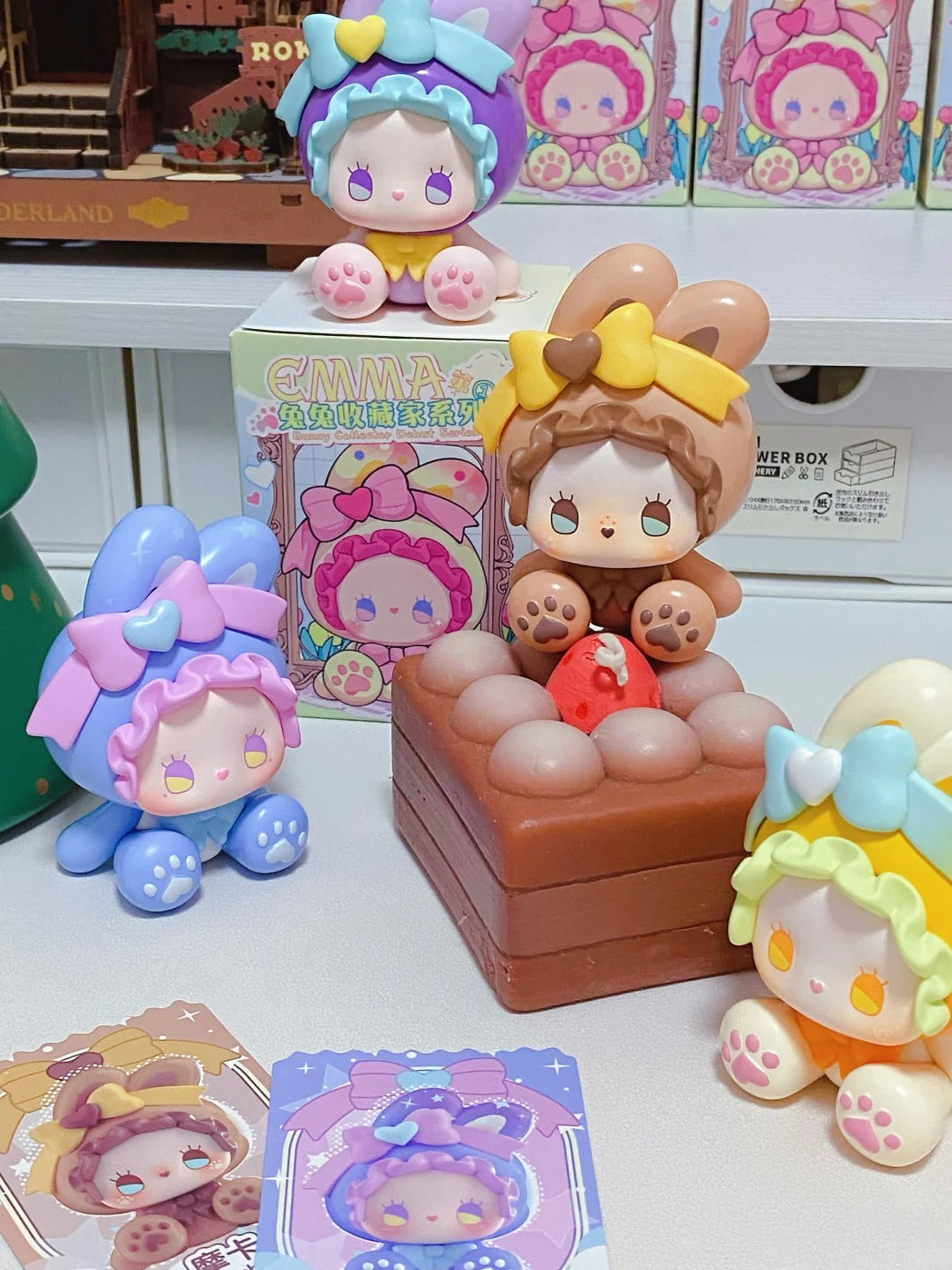 EMMA Bunny Collector Debut Series Blind Box