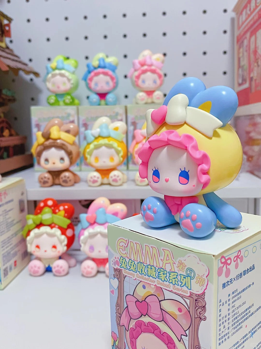 EMMA Bunny Collector Debut Series Blind Box