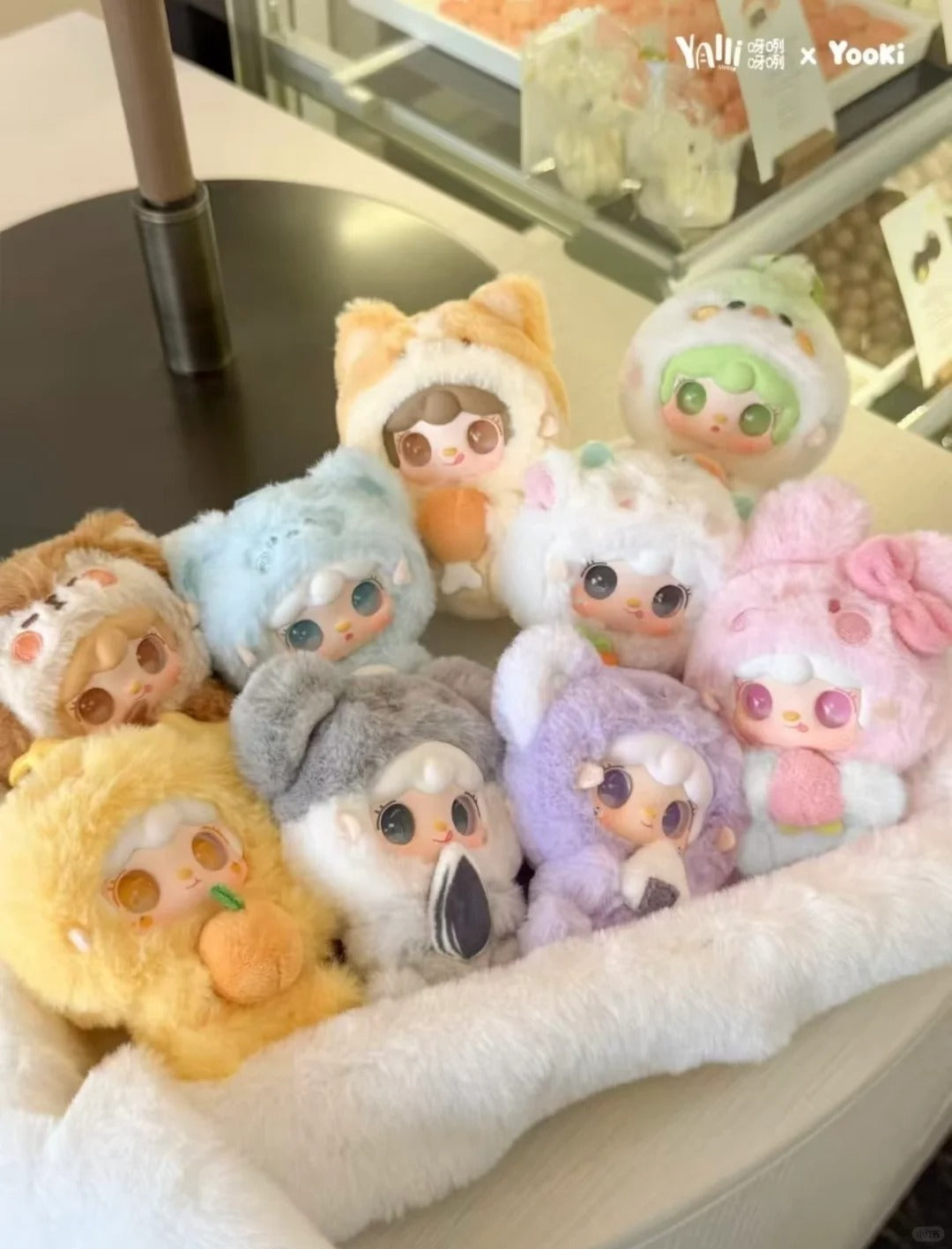 Yooki V10 Hugs Gourmet Shop Blind Box