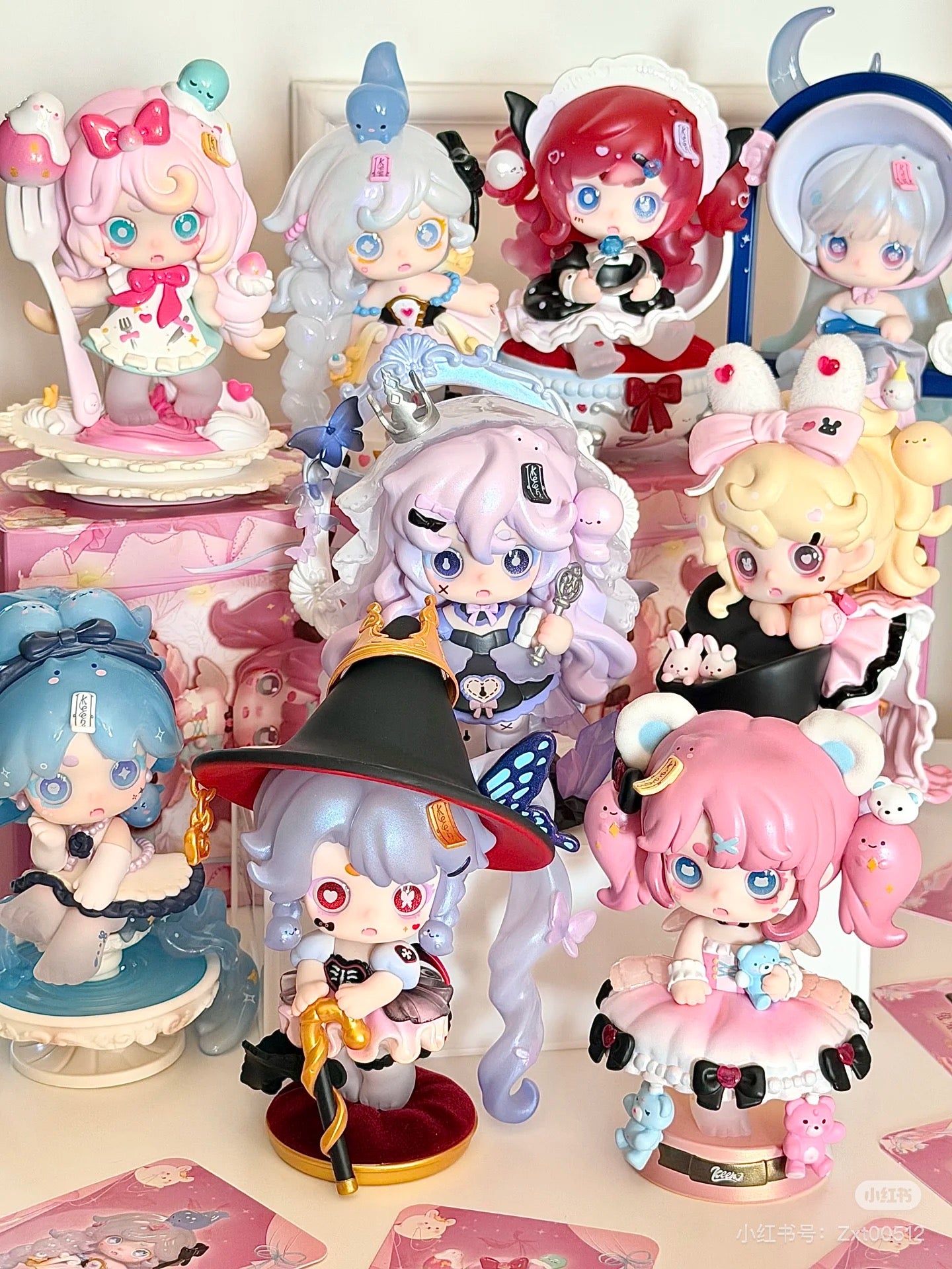 Keeno  Miracle Feast Series Surprise  Box