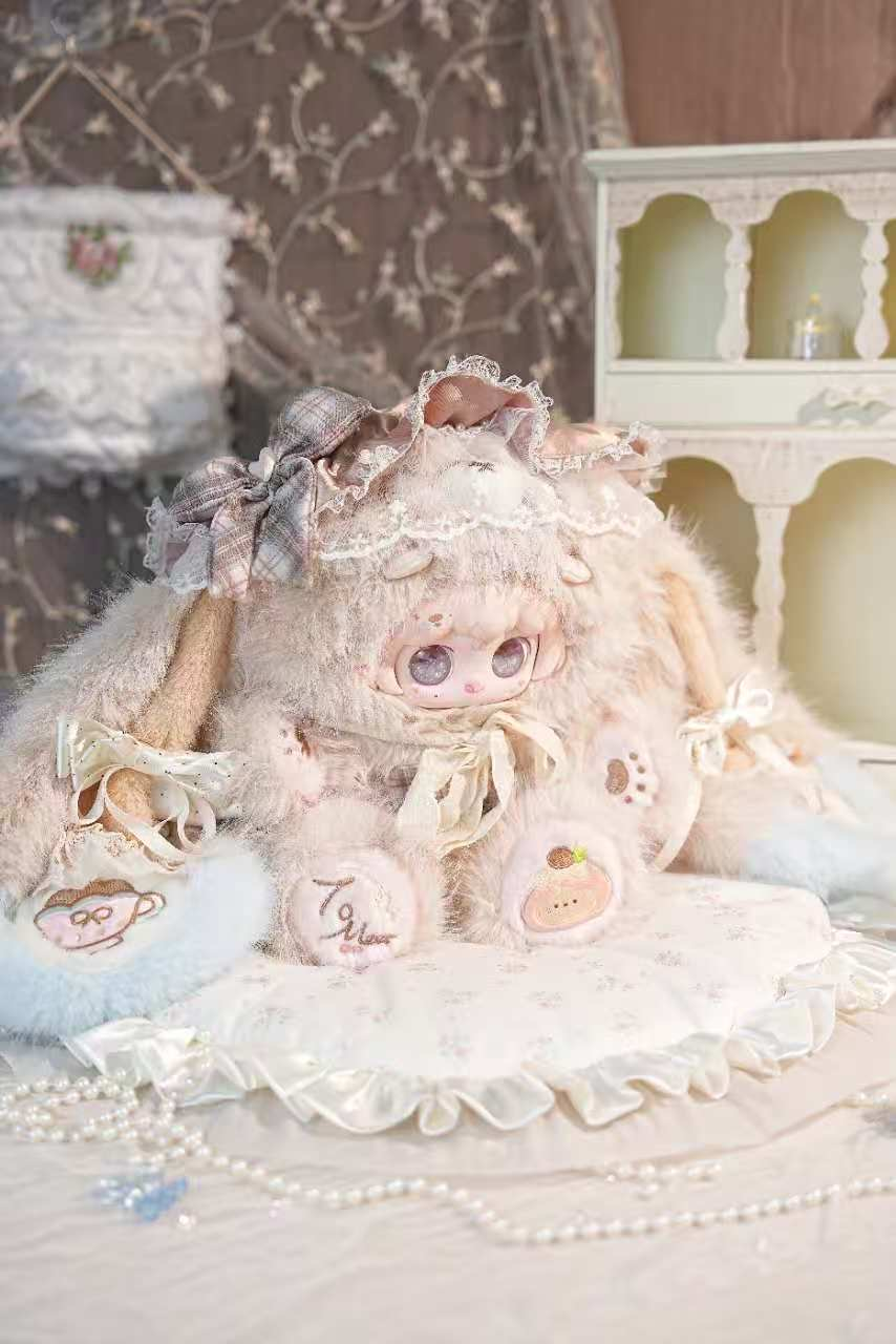 Totoon Konmi To Meet Hug Abibei 800% Fuzzy Blind Box